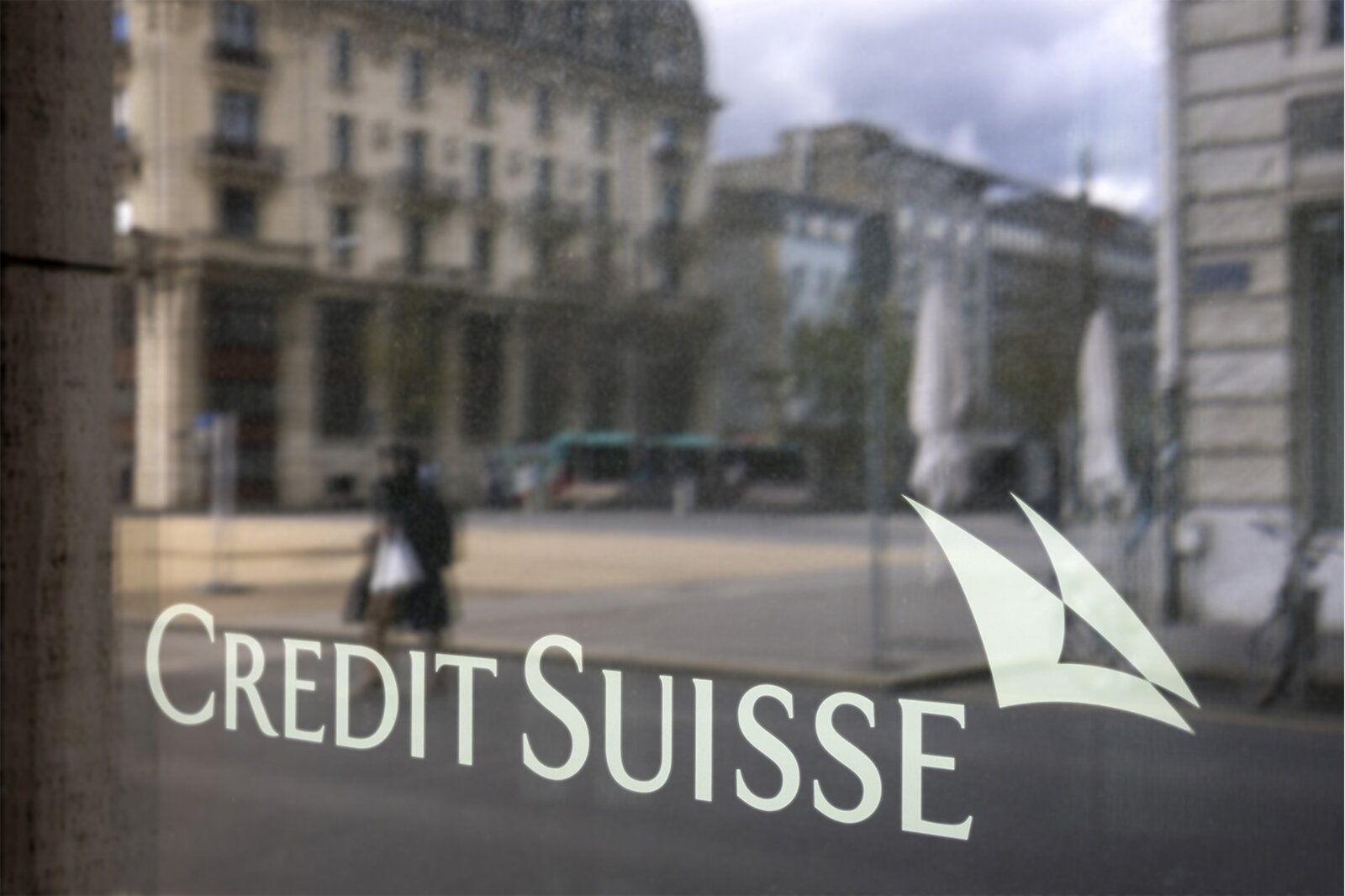 Es liegt keine genügende gesetzliche Grundlage vor für die definitive Kürzung oder Streichung der variablen Vergütungen. (Bild: Keystone) Es liegt keine genügende gesetzliche Grundlage vor für die definitive Kürzung oder Streichung der variablen Vergütungen. (Bild: Keystone)