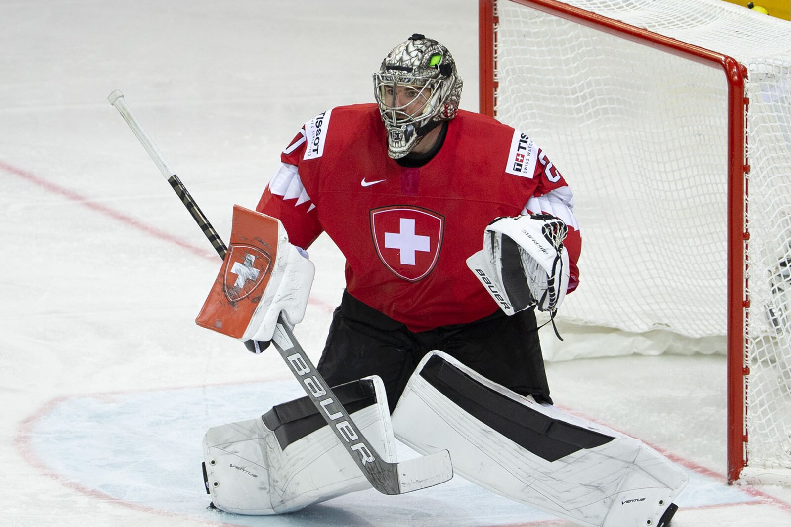 The Swiss coat of arms can only be used by the Swiss Confederation. (Picture: Keystone)