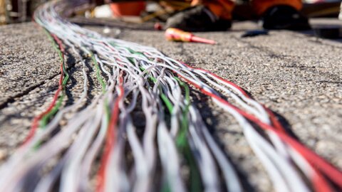 Swisscom must comply with fibre-optic standards